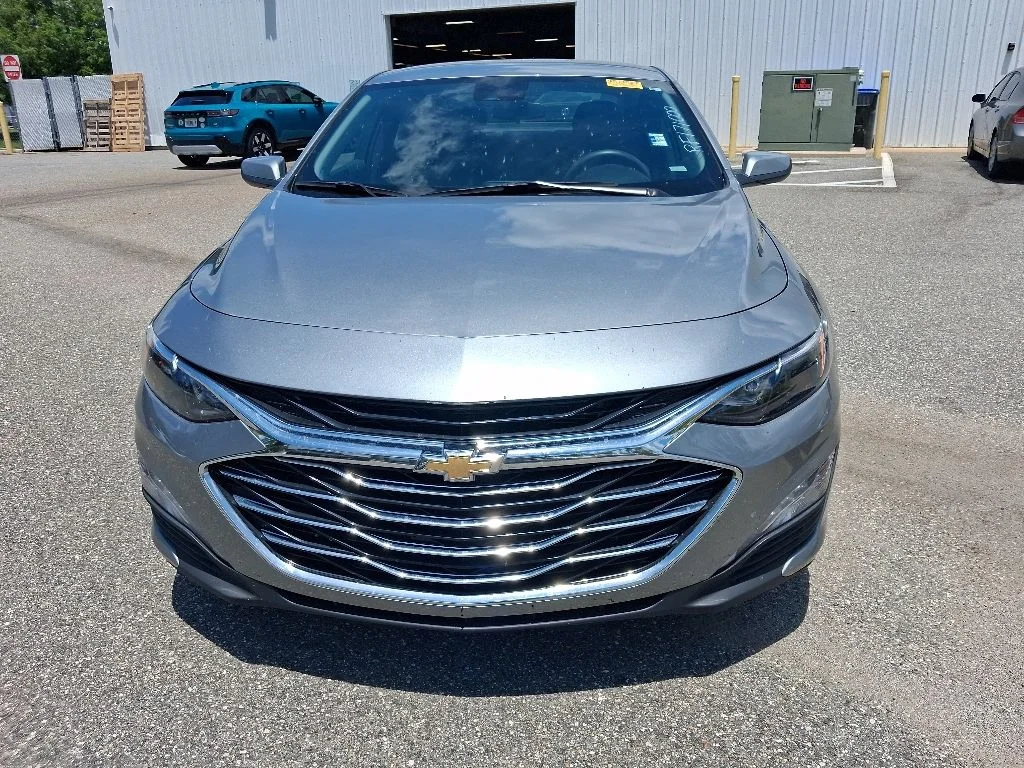 Used 2024 Gray Chevrolet LT image 2