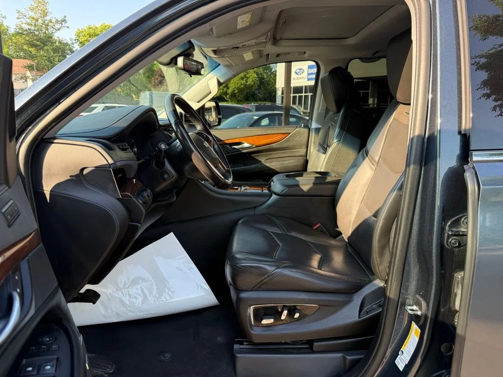 Used 2019 Gray Cadillac Luxury image 15