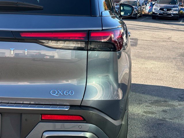 Certified Used 2023 Blue INFINITI Sensory image 6