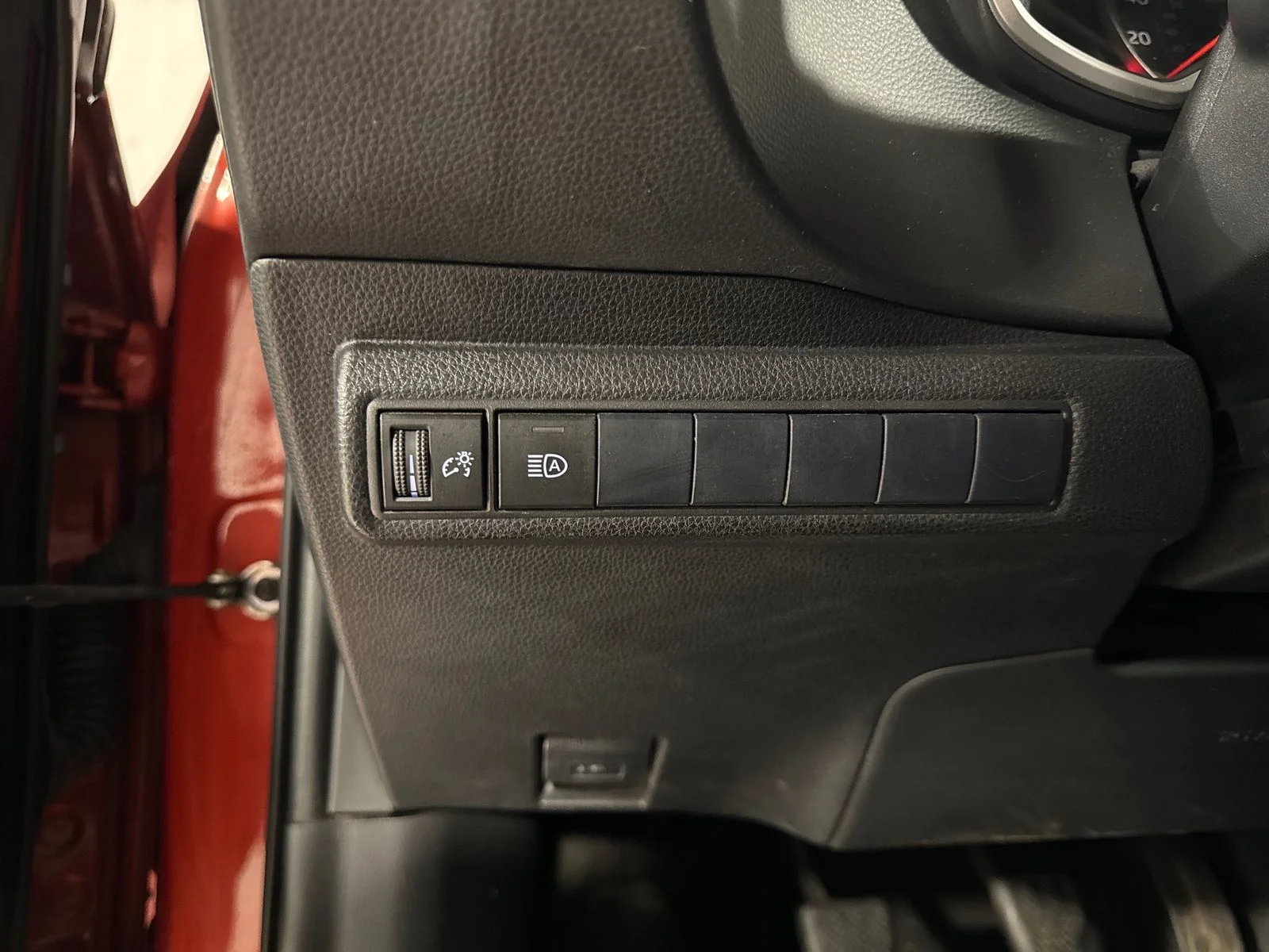 Used 2020 Paprika Metallic Toyota SE image 17