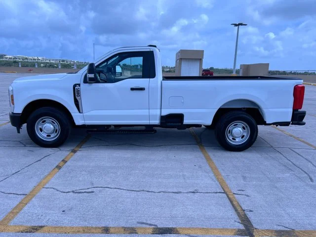 New 2026 OXFORD WHITE Ford XL image 2