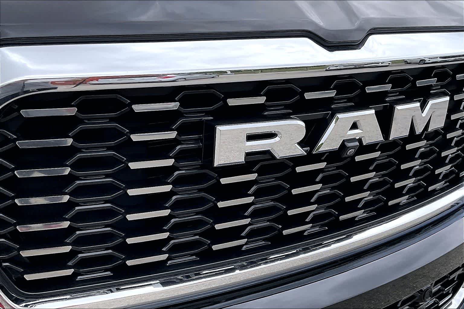 Used 2025 Diamond Black Crystal Pearlcoat Ram Tungsten image 58