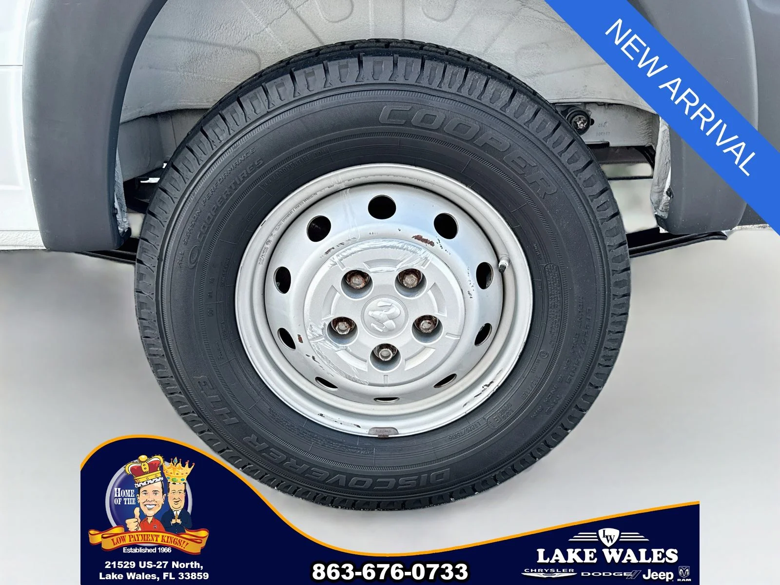 Used 2016 White Ram High Roof image 25
