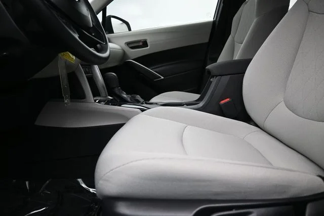 Used 2025 Blue Toyota L image 20