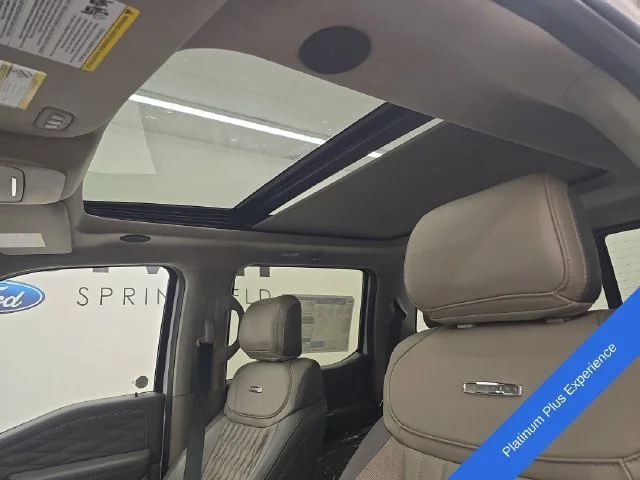 New 2026 Star White Metallic Tri-Coat Ford Platinum® image 29