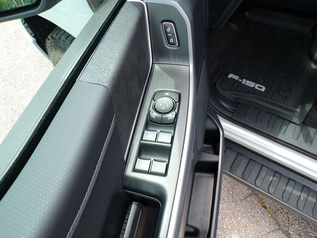 New 2026 Avalanche Ford XLT image 11