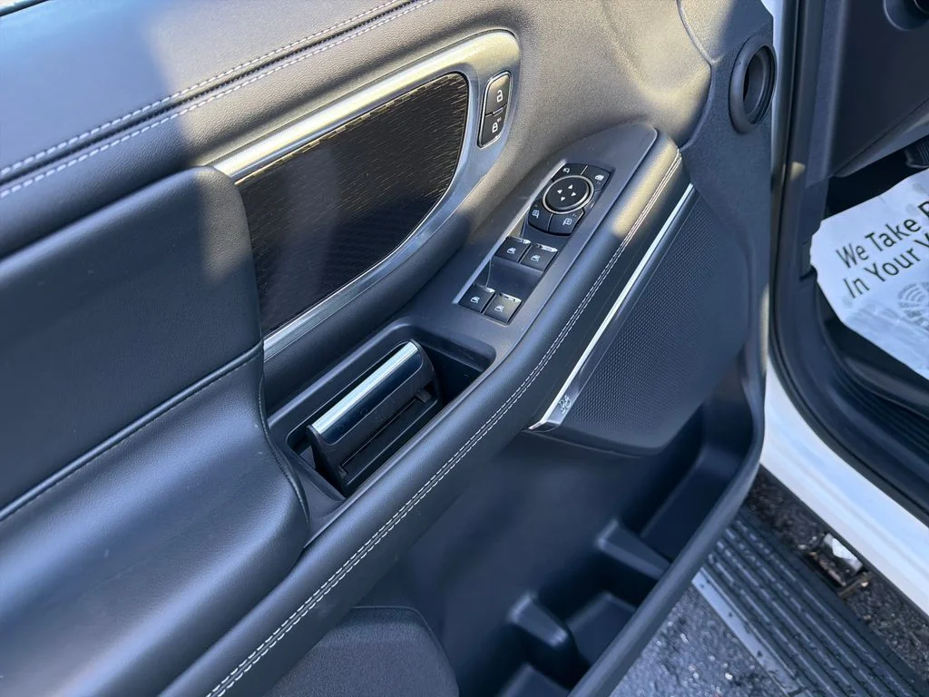 New 2026 White Ford Platinum image 11