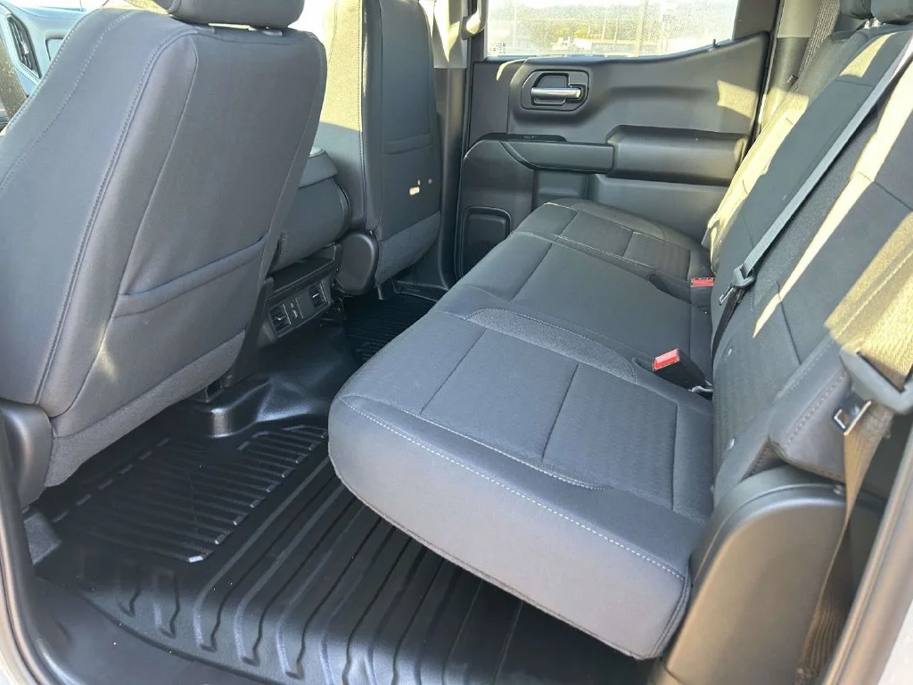 New 2026 Summit White GMC Pro image 12