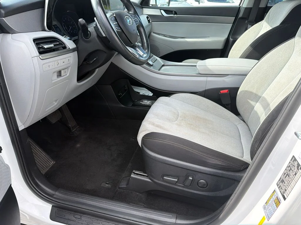 Used 2022 White Hyundai SEL image 9