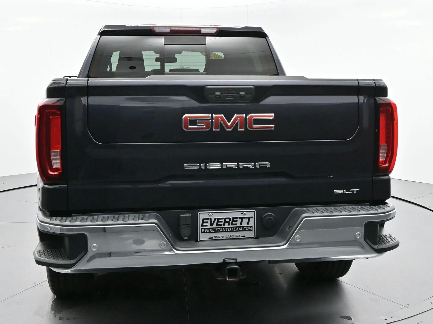 Used 2022 Titanium Rush Metallic GMC SLT image 6