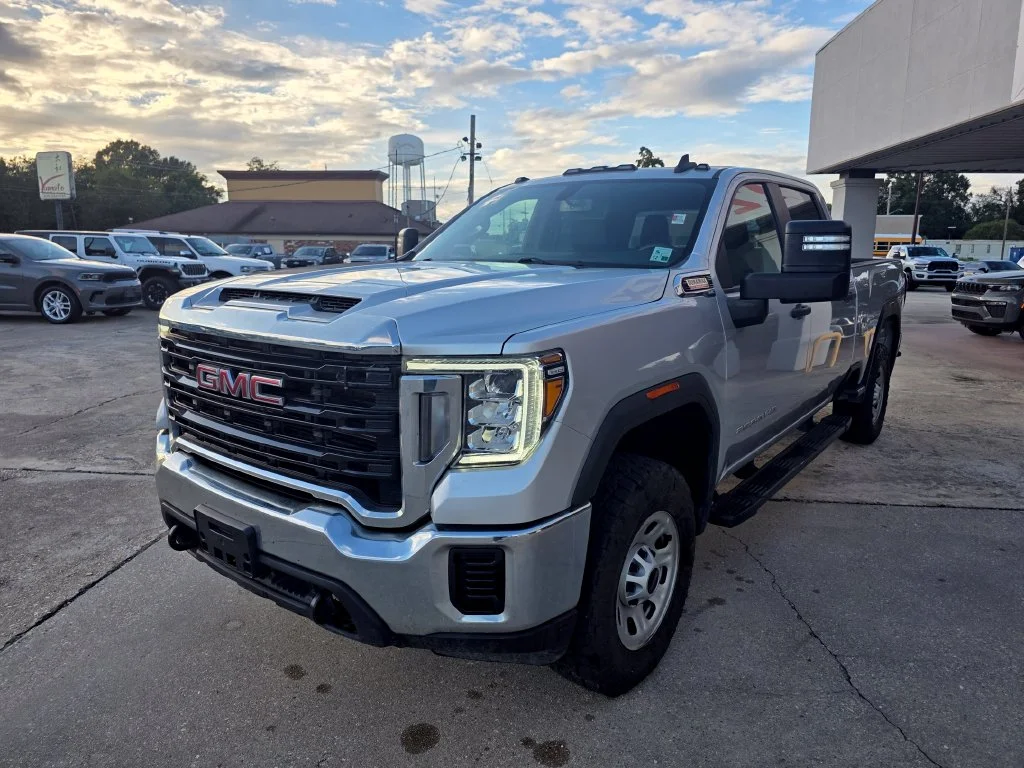 Used 2023 Silver GMC Pro image 5