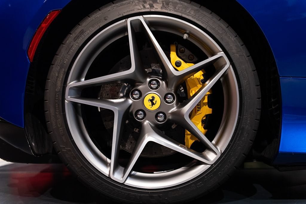 Certified Used 2021 Blu Elettrico Ferrari Base image 15