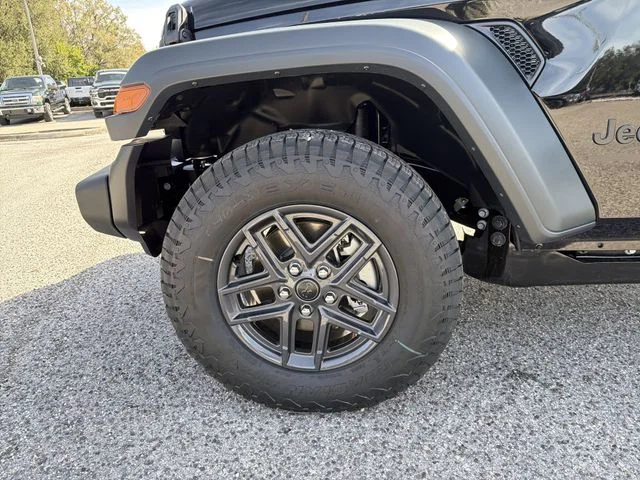 New 2026 Black Clear-Coat Exterior Paint Jeep Sport S image 32