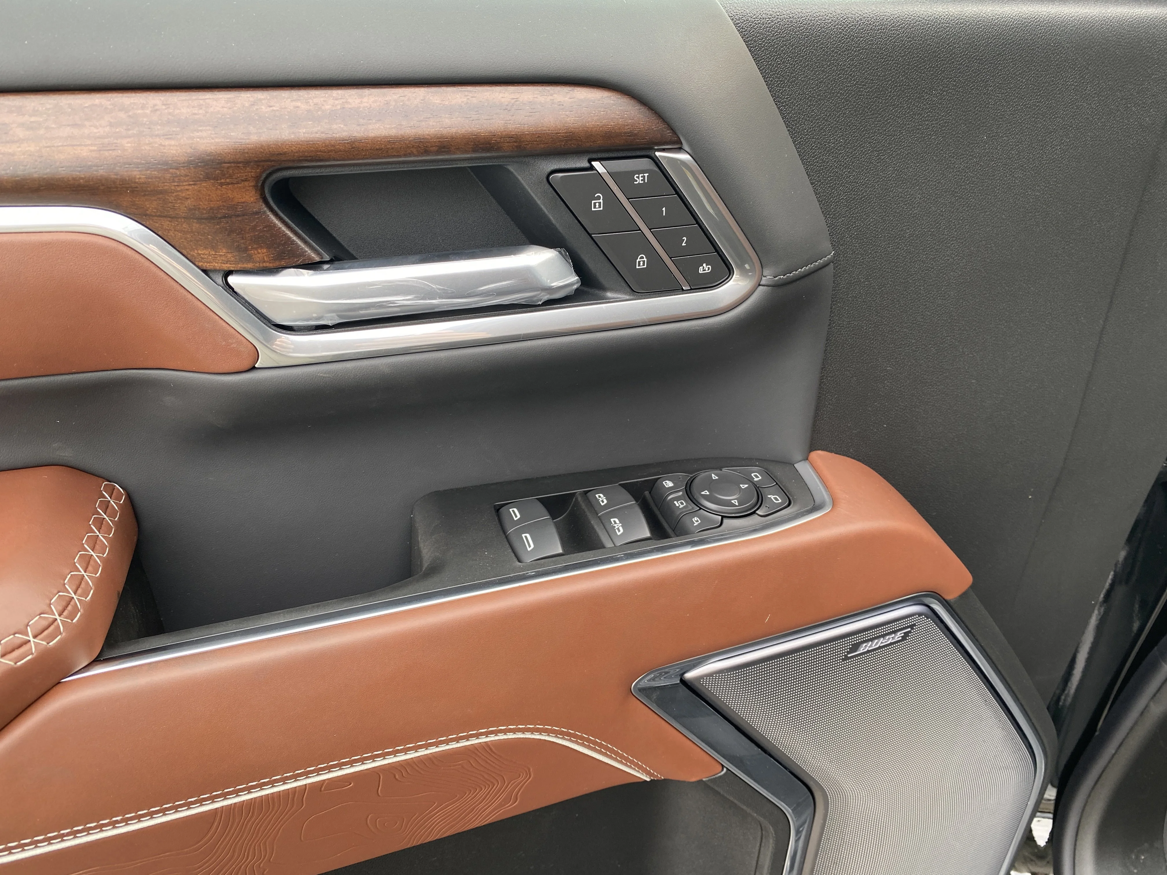 New 2026 ONYX BLACK GMC Denali Ultimate image 26