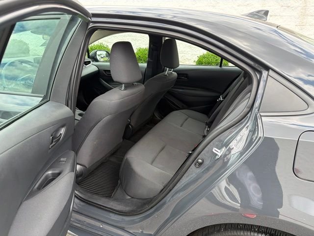 Used 2025  Toyota LE image 19