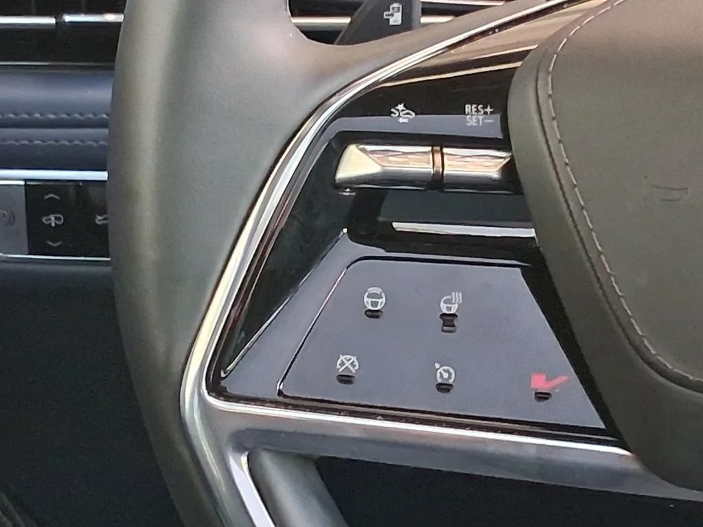 2026 Cadillac Escalade IQ Premium Luxury - Photo 12