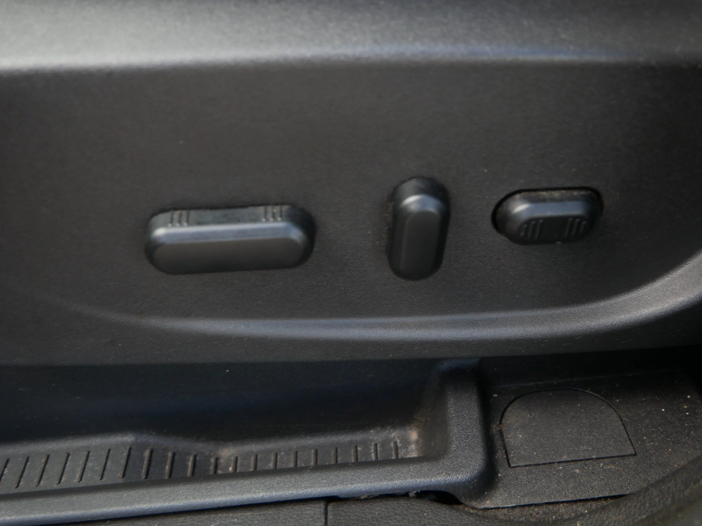 Used 2013 Sterling Grey Metallic Ford SEL image 24