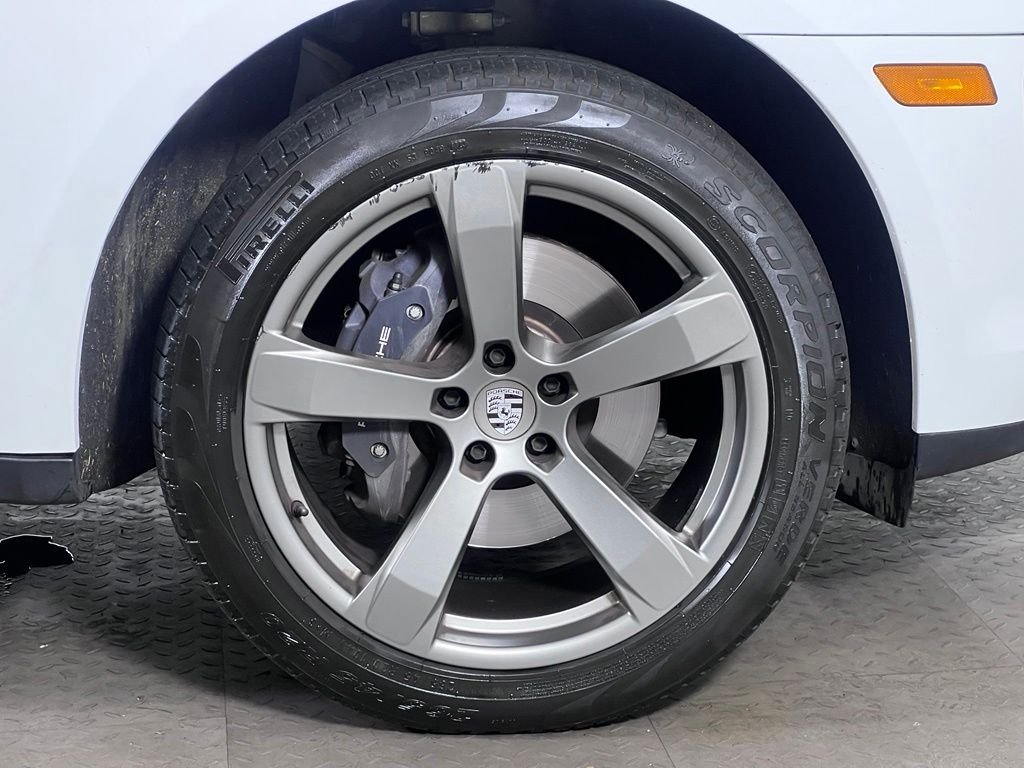 Certified Used 2023 White Porsche  image 13