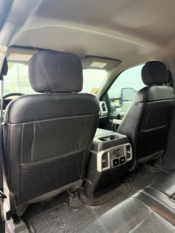 Used 2018 Gray Ford LARIAT image 15