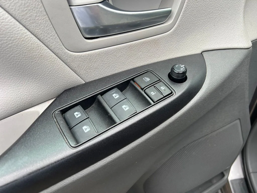 Used 2020 Gray Toyota LE image 13