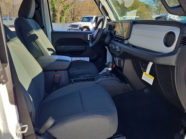 New 2026 Bright White Clear-Coat Exterior Paint Jeep Sport image 27
