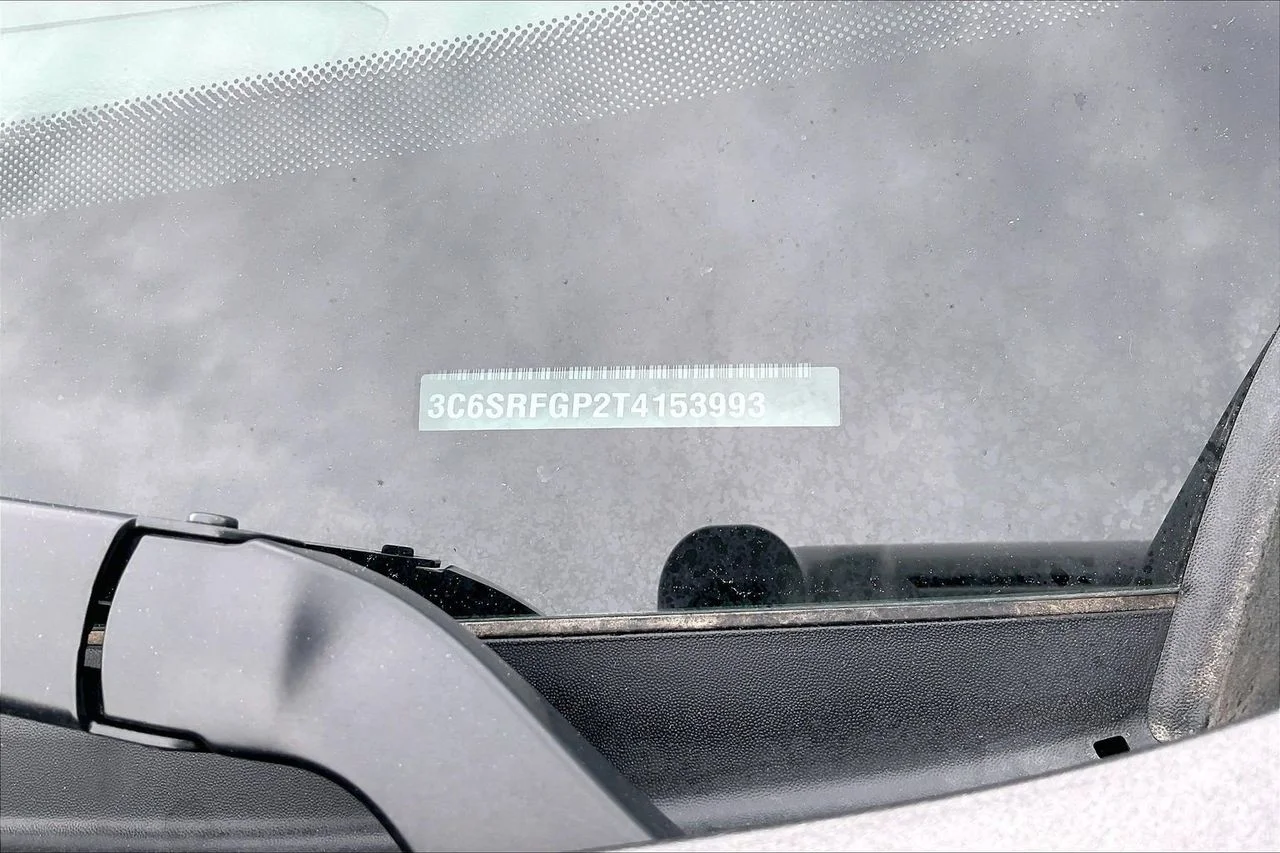 New 2026 Granite Crystal Metallic Clearcoat RAM Warlock image 35