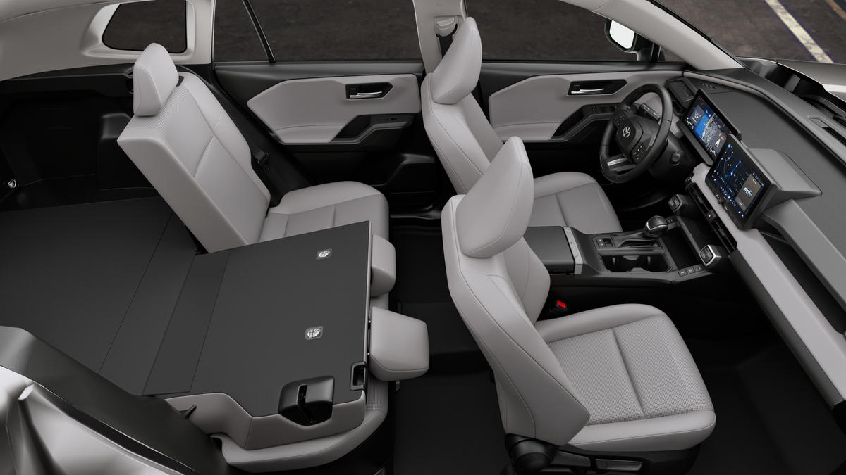 New 2026 Wind Chill Pearl Toyota XLE Premium image 22