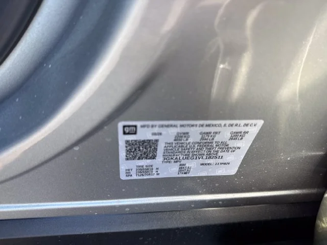 New 2027 Sterling Metallic GMC Elevation image 31