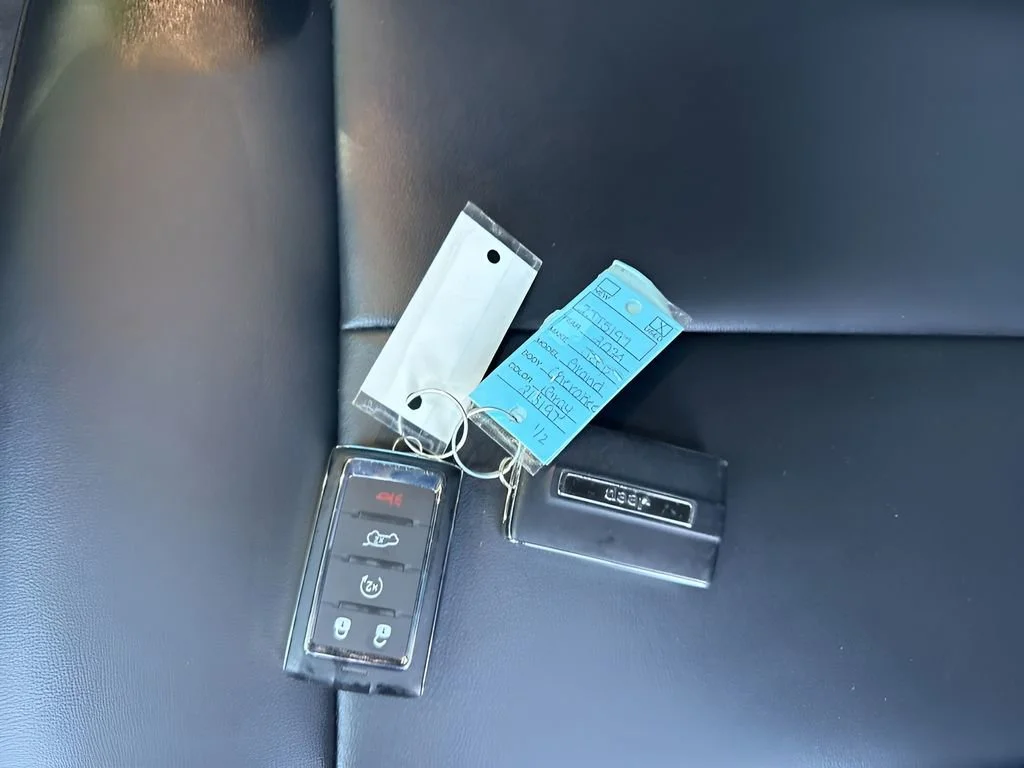 Used 2024 Gray Jeep Limited image 17