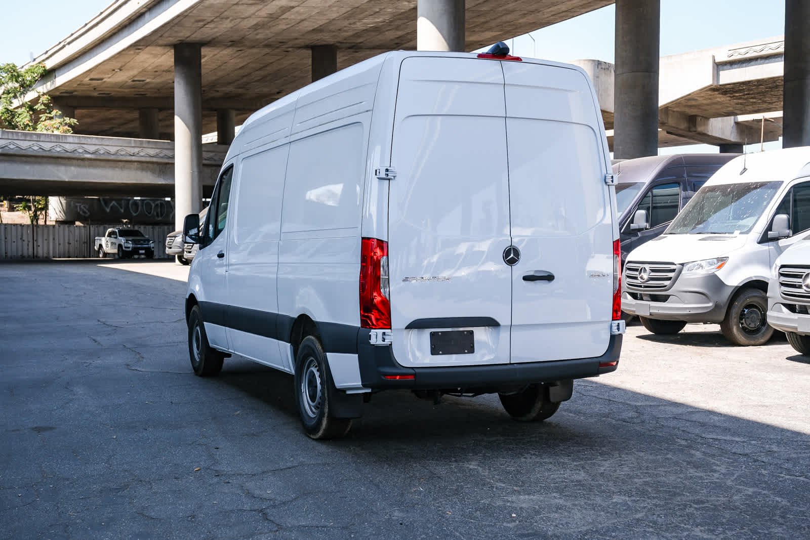 New 2026 Arctic White Mercedes-Benz Cargo 170ExtWB High Roof RWD 2.0L I4 Diesel Turbo image 8