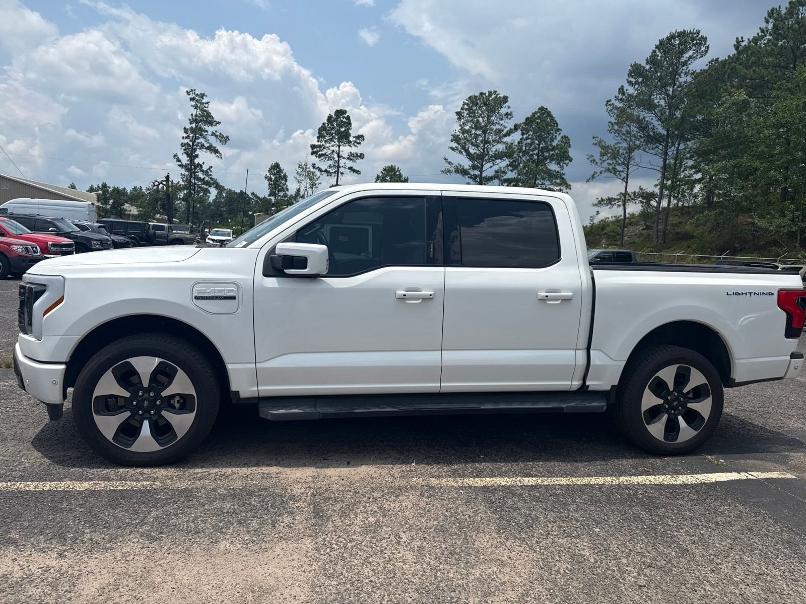 Used 2022 White Ford Platinum image 3