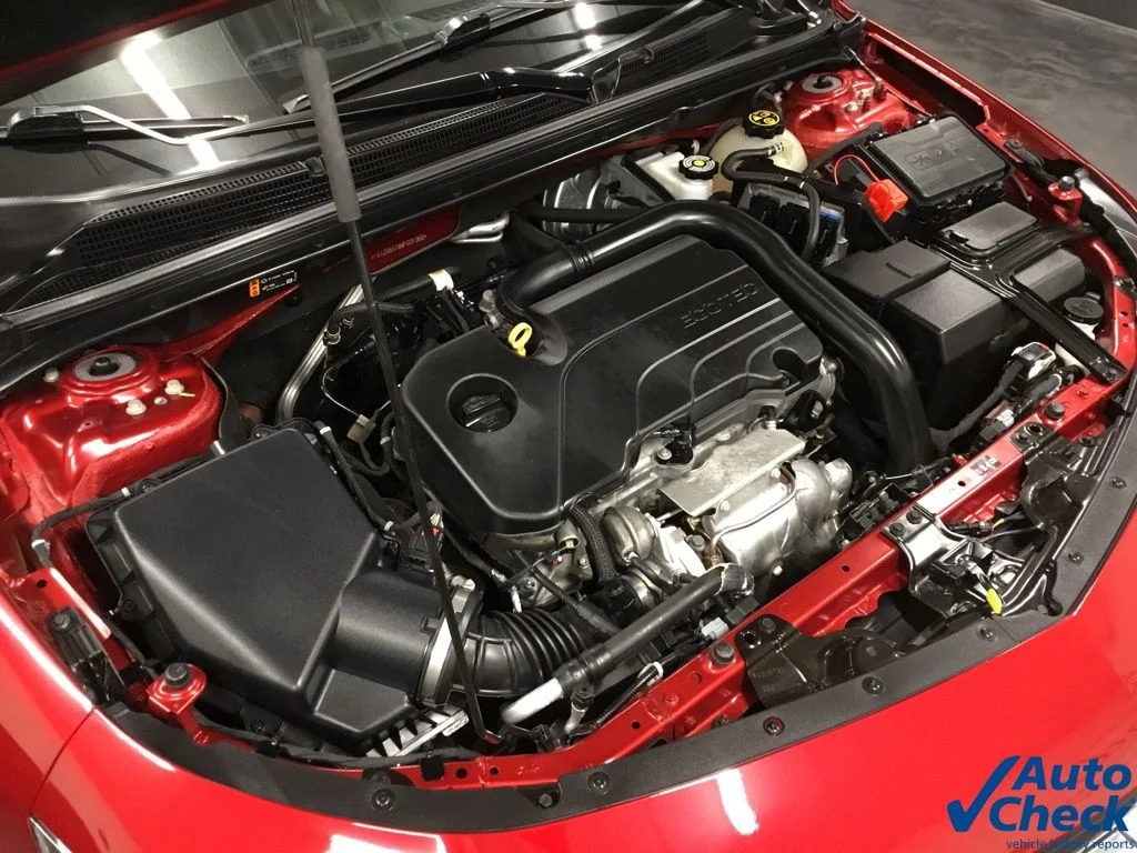 Used 2021 Red Chevrolet RS image 41