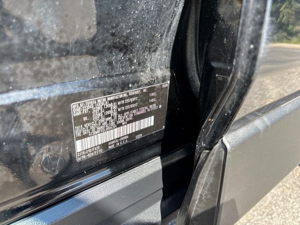 Used 2020 Black Toyota XLE image 20