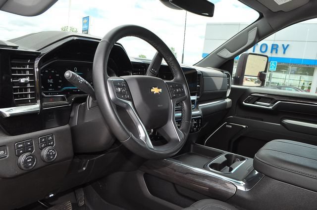 Used 2024 Red Hot Chevrolet LTZ image 9