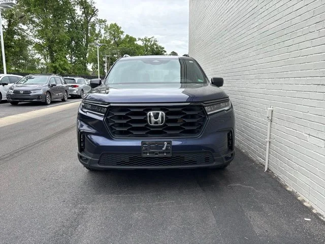 2025 Honda Pilot Sport AWD's photo