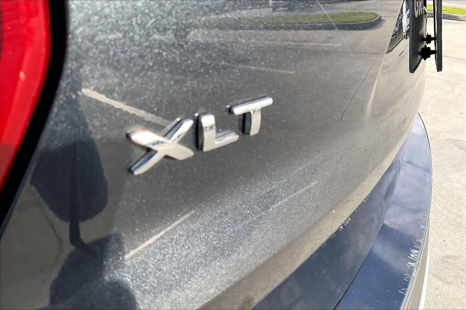 Used 2017 Smoked Quartz Metallic Tinted Clearcoat Ford XLT image 10