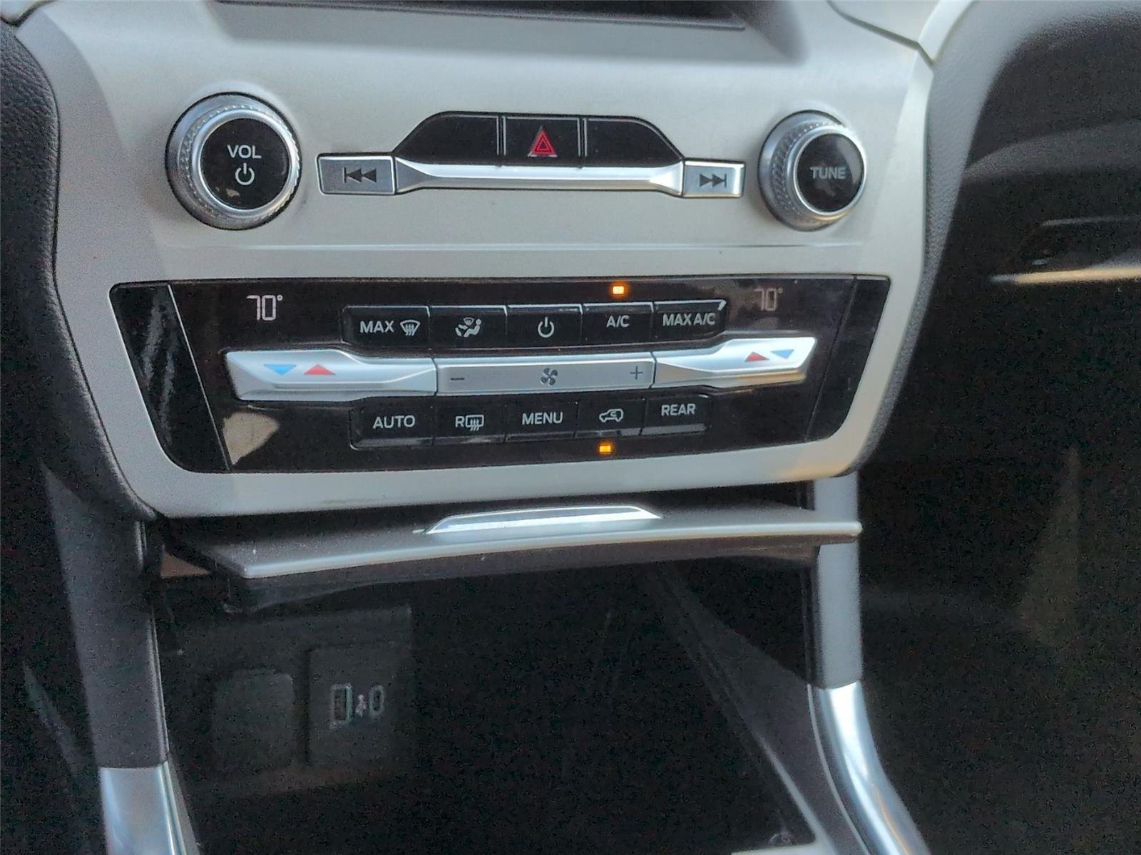 Used 2020 WHITE Ford XLT image 27