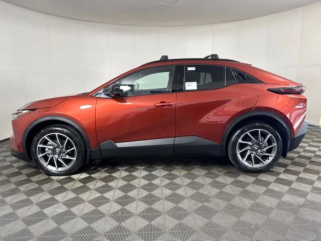 New 2026 Tandoori Toyota  XSE image 7
