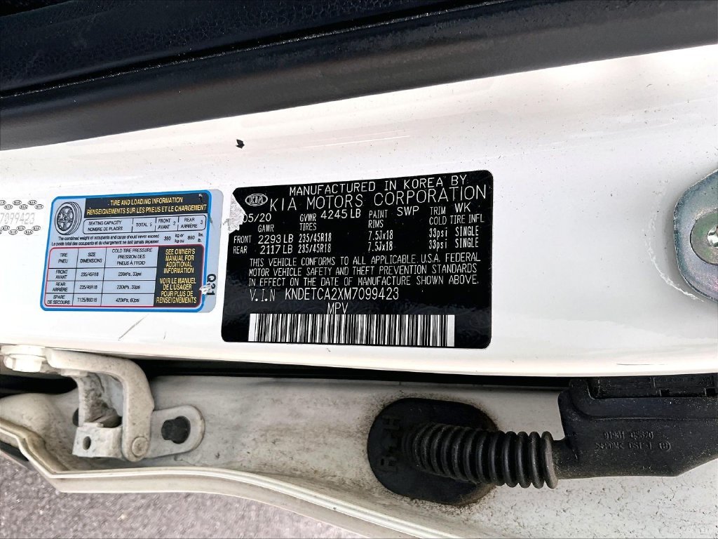 Used 2021 White Kia SX image 9