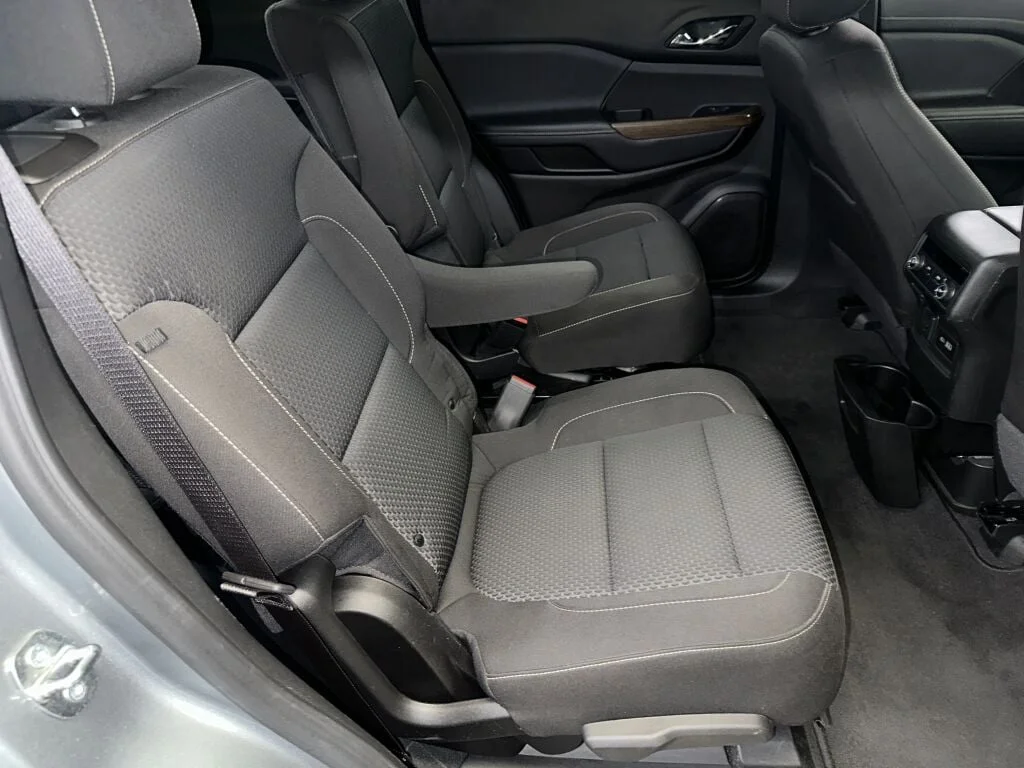 2023 GMC Acadia SLE - Photo 30