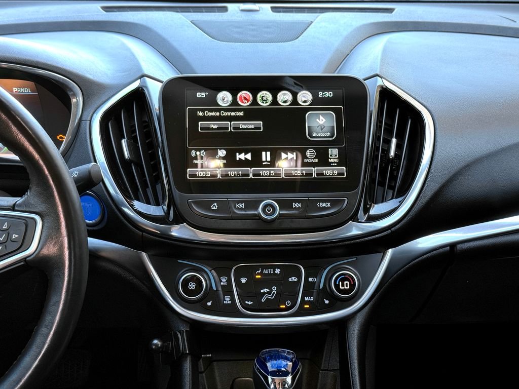 Used 2017 Silver Chevrolet Premier image 26