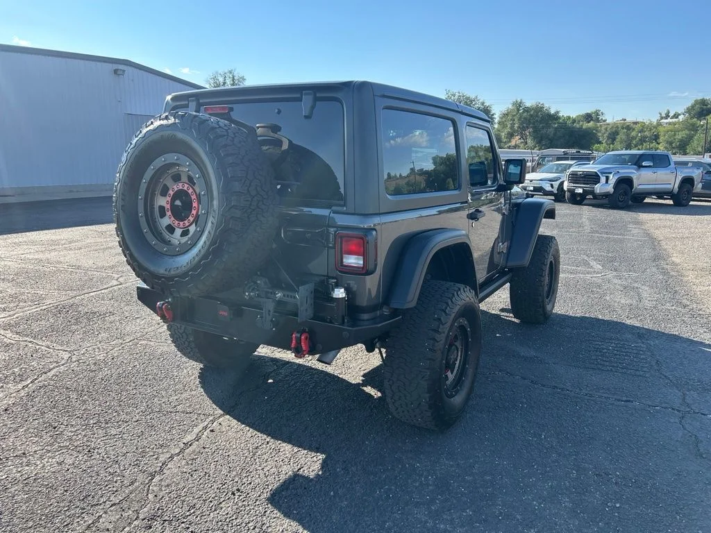 Used 2022 Crystal Metallic Jeep Rubicon image 7