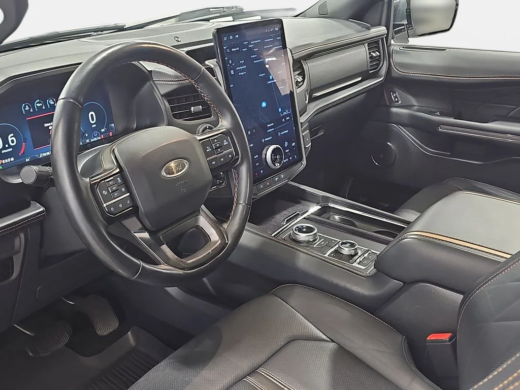 Used 2023 White Ford Platinum image 18