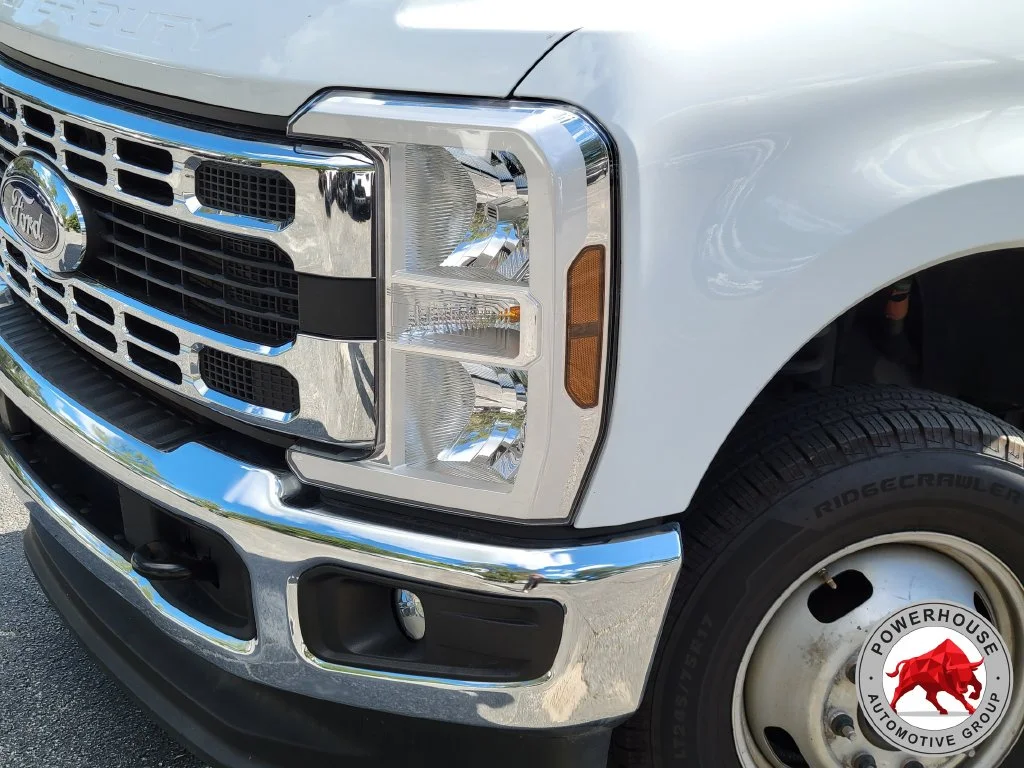 Used 2025 White Ford XLT image 11