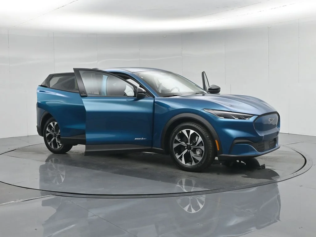 New 2026 Adriatic Blue Metallic Ford Select image 32