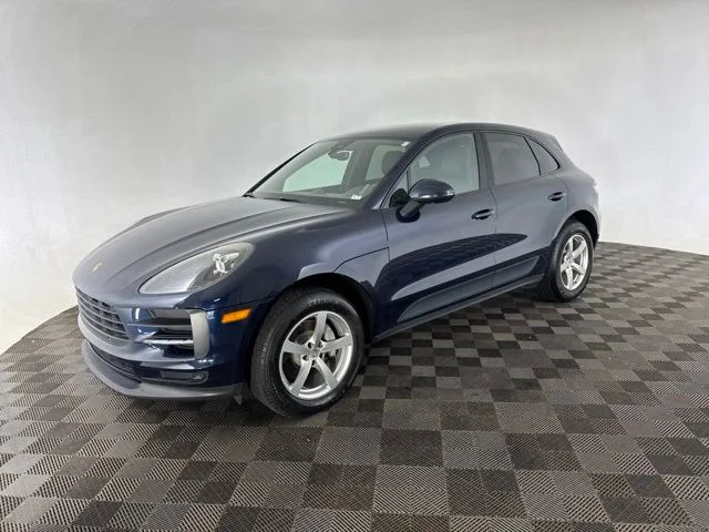 Used 2020  Porsche Base image 5