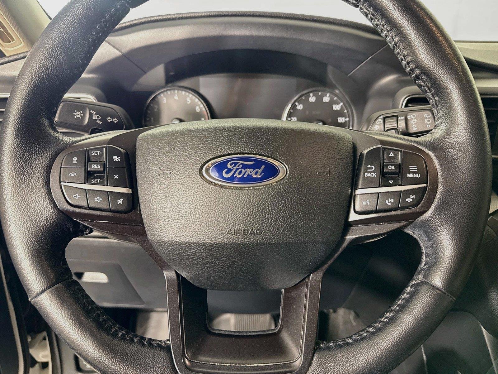 Used 2020 Star White Metallic Tri-Coat Ford XLT image 16