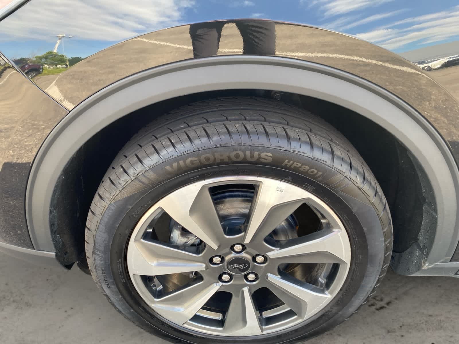 Used 2025 Agate Black Ford Platinum image 13