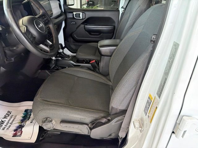 Used 2024 White Jeep Sport S image 10