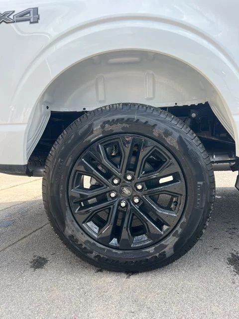 New 2026 Oxford White Ford XLT image 22